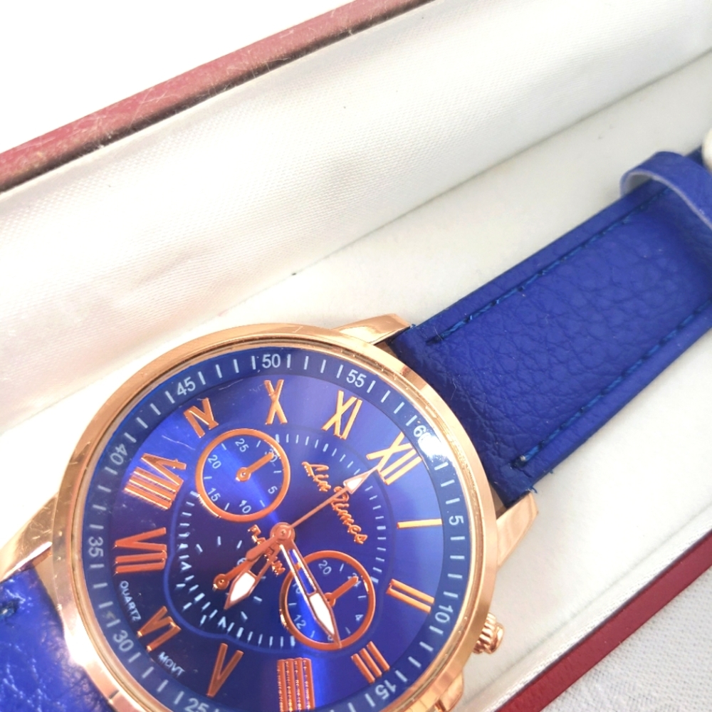 Watch - Picture 2 of 8